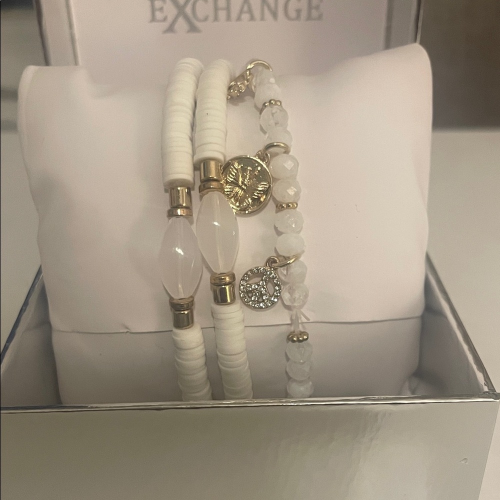 American Exchange White Beaded Stretch Bracelet Set Gold Accents